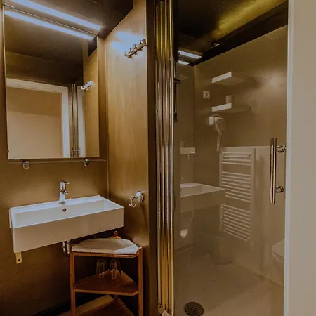 Tre Porte & Bar Отель Ровинь